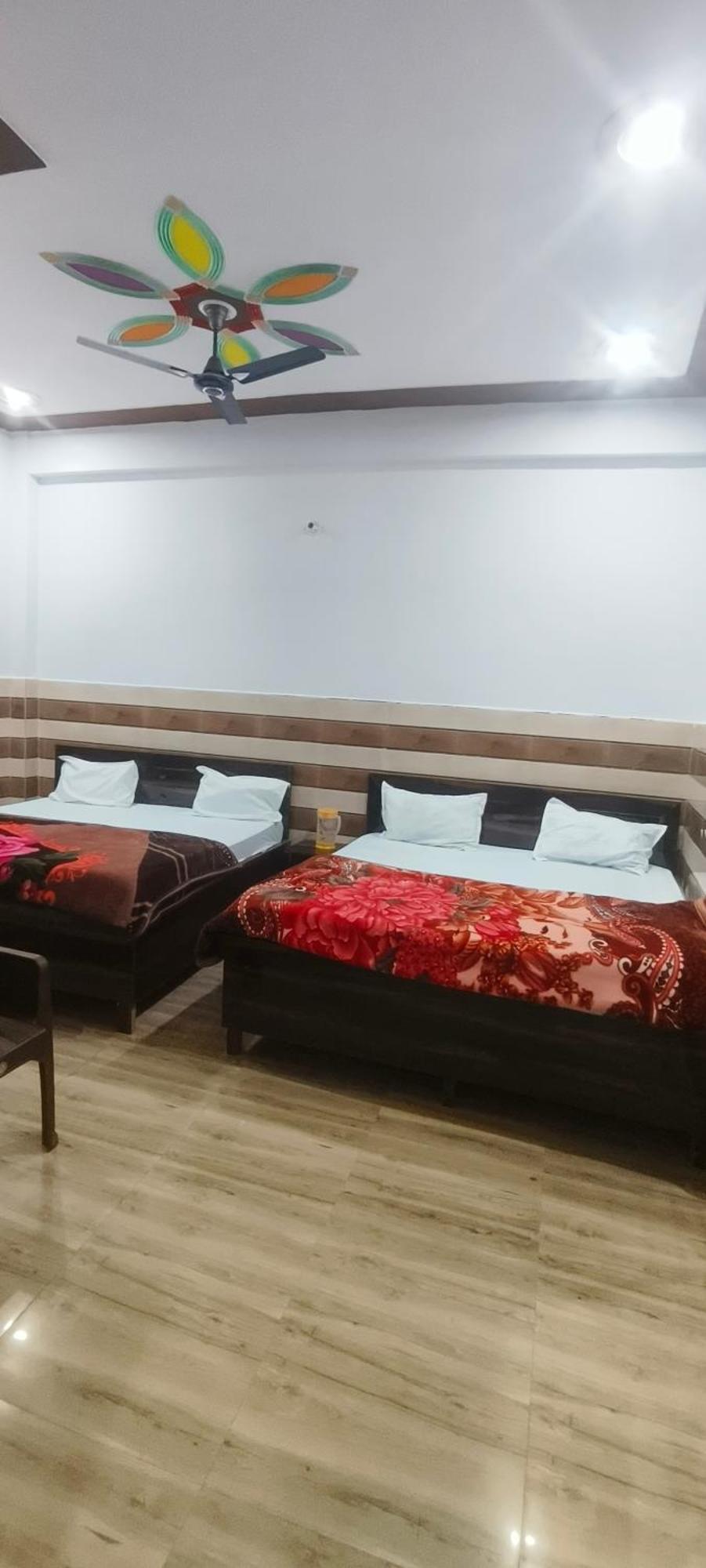 K.d. Dham Near Prem Mandir * Vrindavan