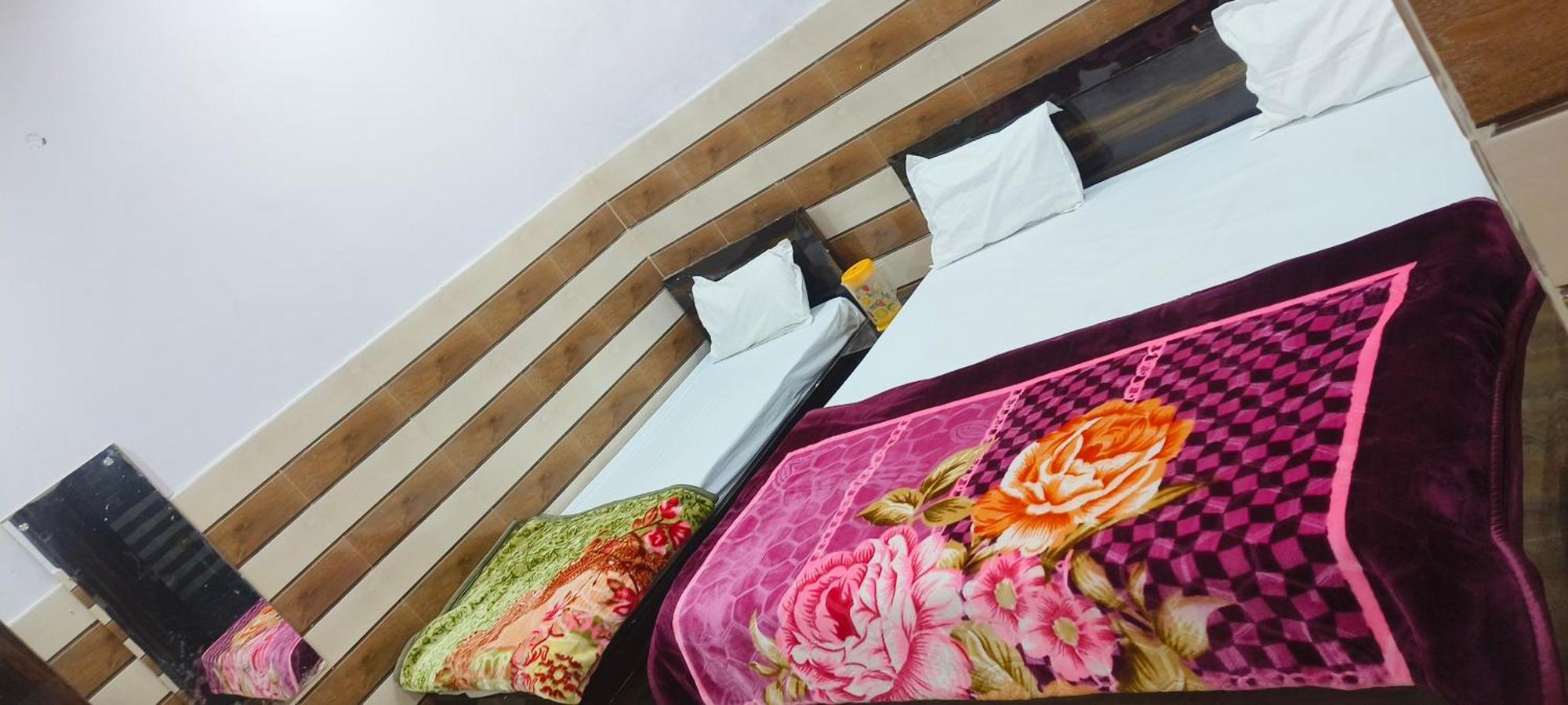 K.d. Dham Near Prem Mandir Hotel