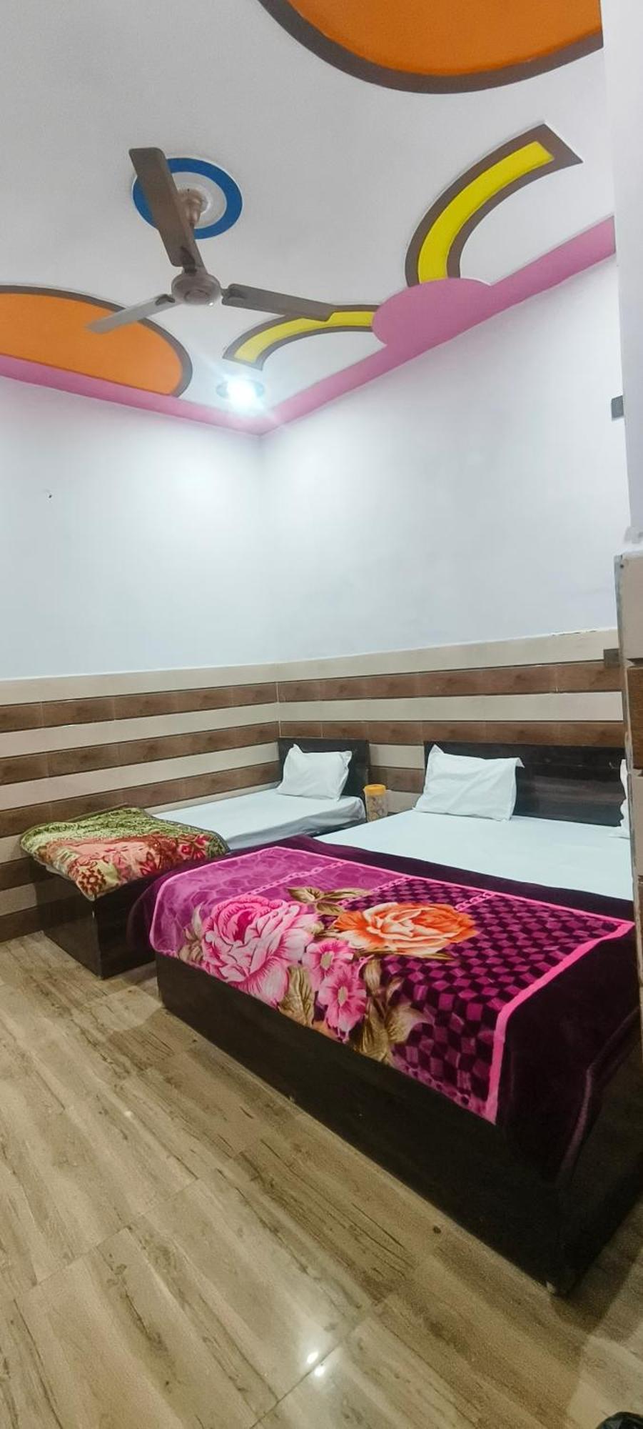 K.d. Dham Near Prem Mandir Hotel