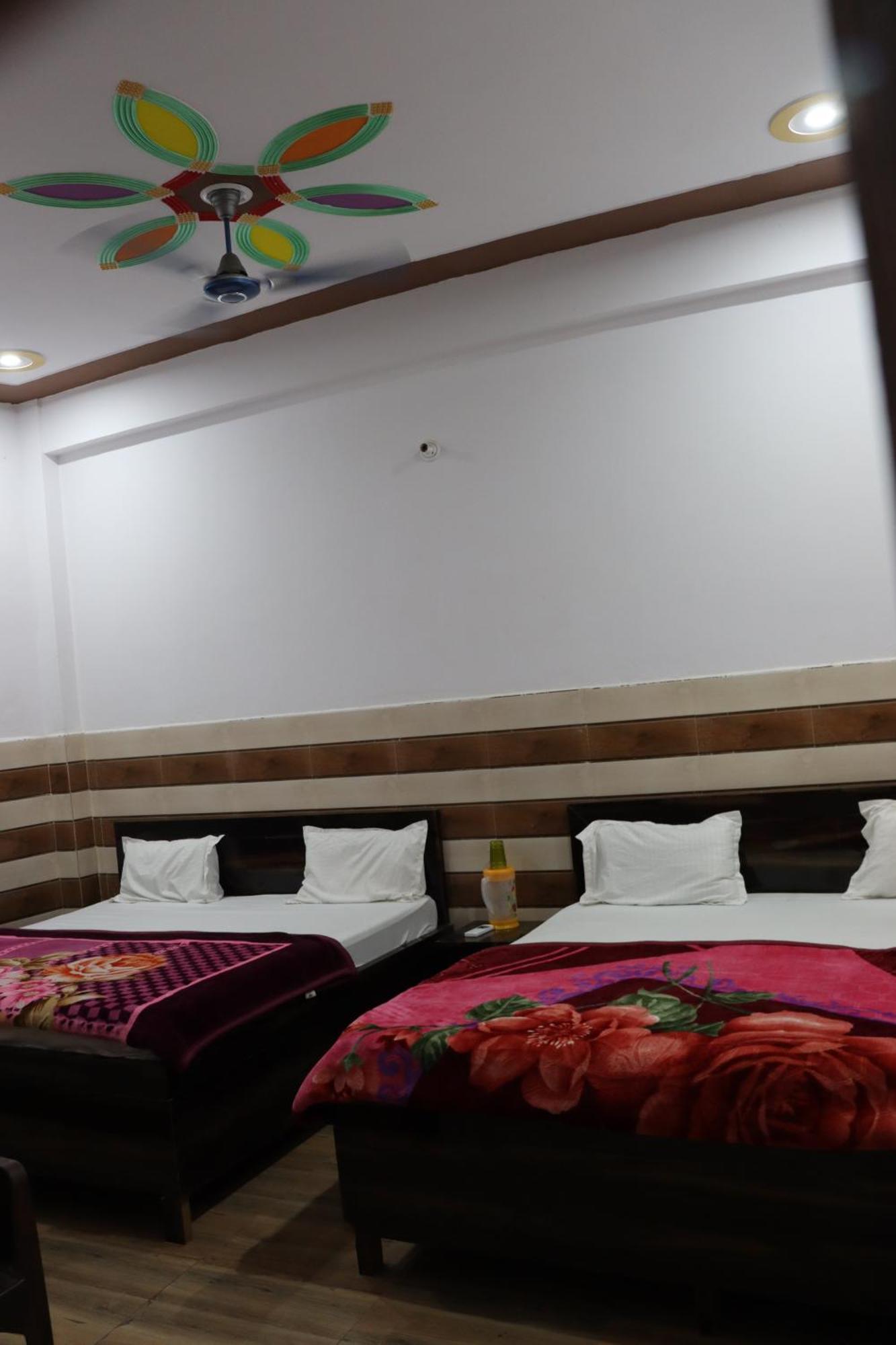 K.d. Dham Near Prem Mandir Hotel