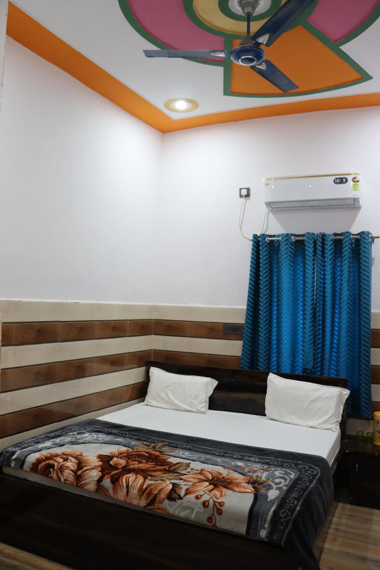 K.d. Dham Near Prem Mandir Hotel
