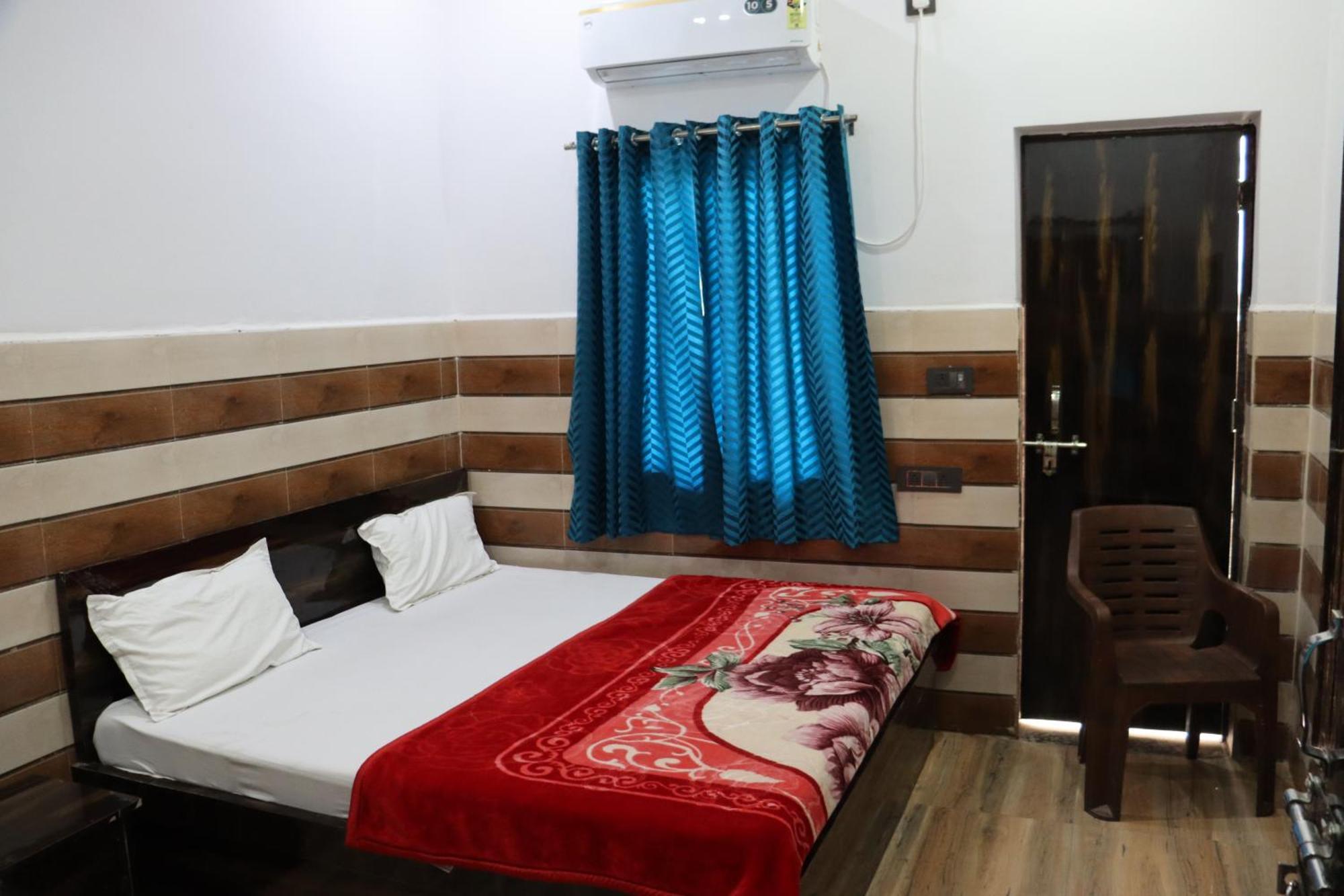 K.d. Dham Near Prem Mandir Hotel Vrindavan